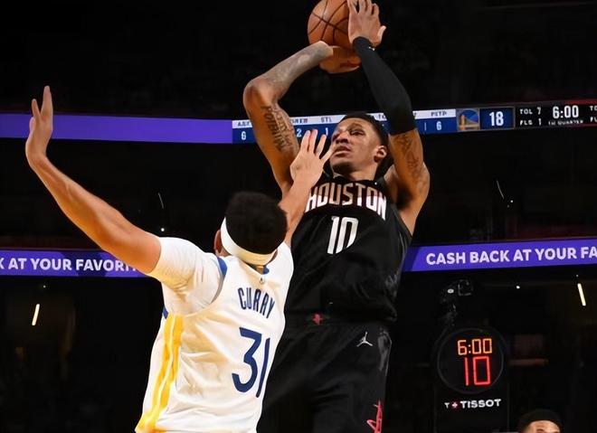 火箭险胜勇士豪取6连胜 快船大胜国王稳居西部第