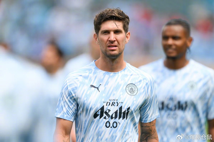 曼城后卫斯通斯或加盟意甲豪门 尤文米兰国米三